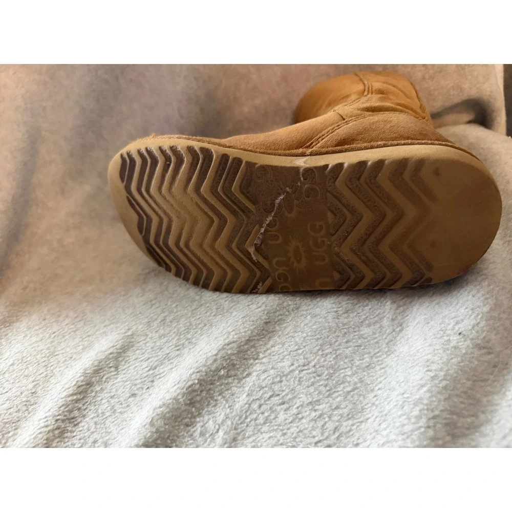 UGG Kids Boots Size 3 Chestnut Suede Rainbow Zip Sheepskin Classic Short 5654